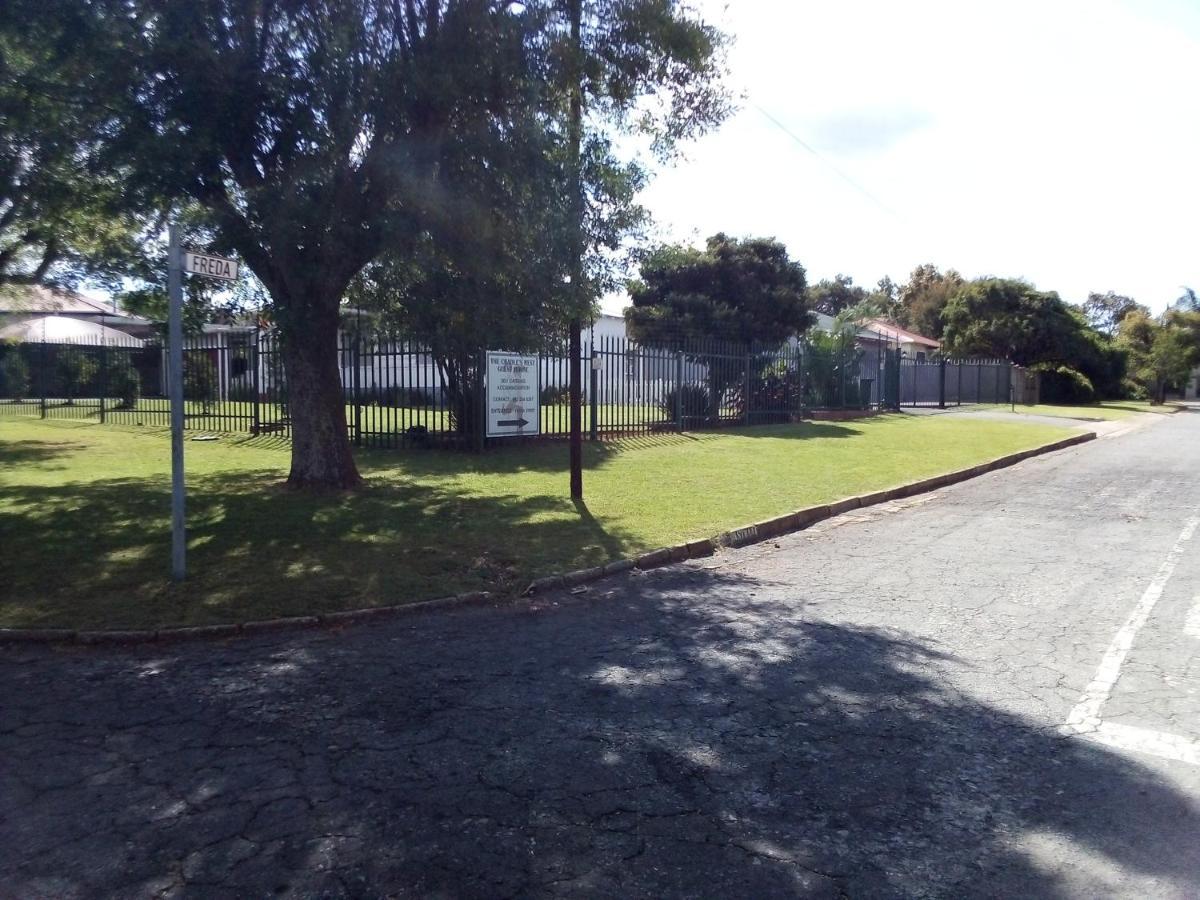The Cradle'S Rest Guest House Krugersdorp Exterior photo